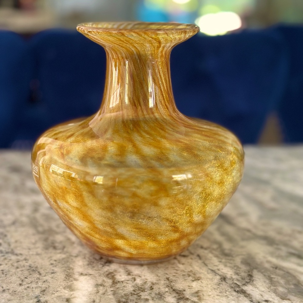 Sasaki crystal handcrafted vase used and in perfect condition